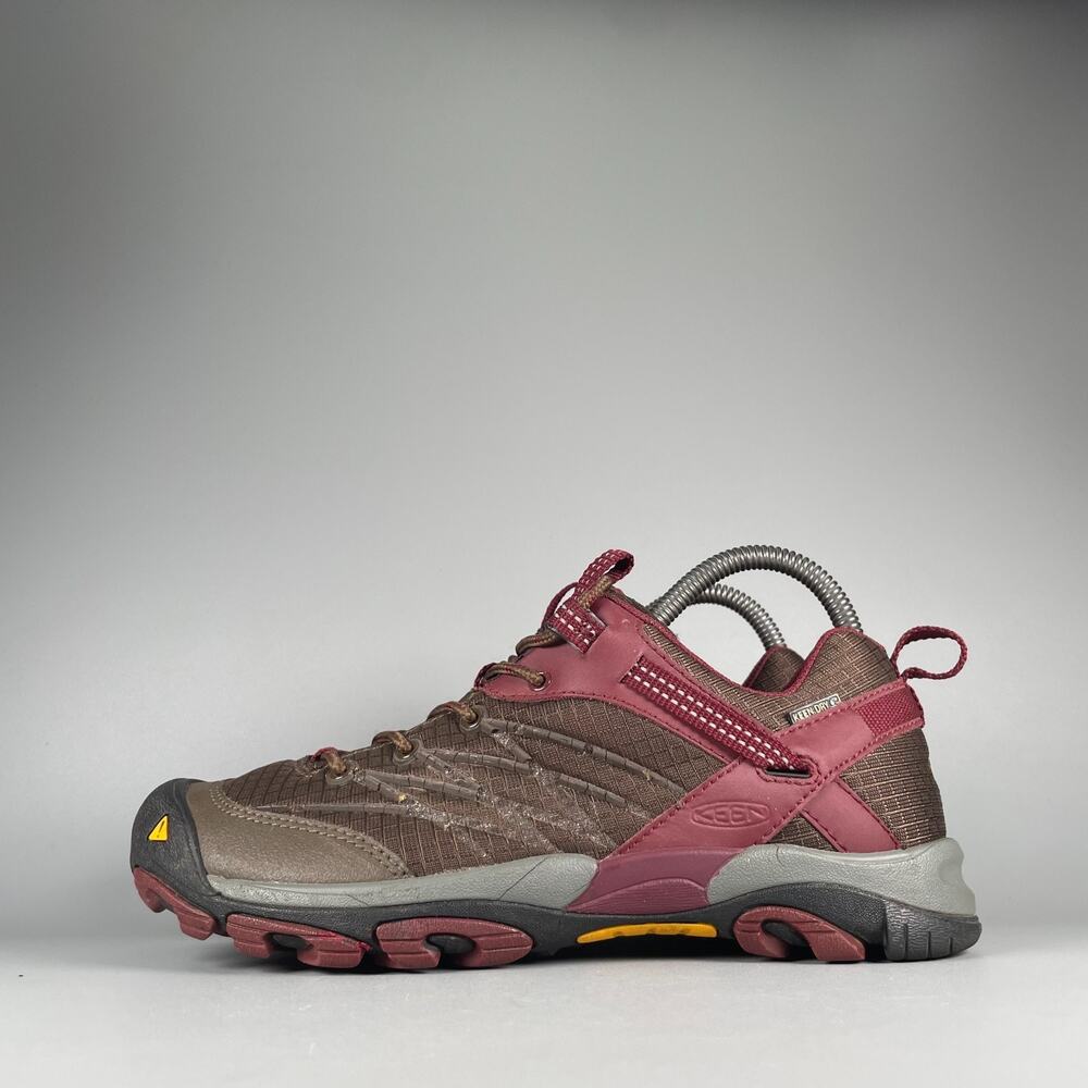 Keen Marshall Women's 7.5 Brown Waterproof Low Hiking Shoes Sneakers Casual GUC